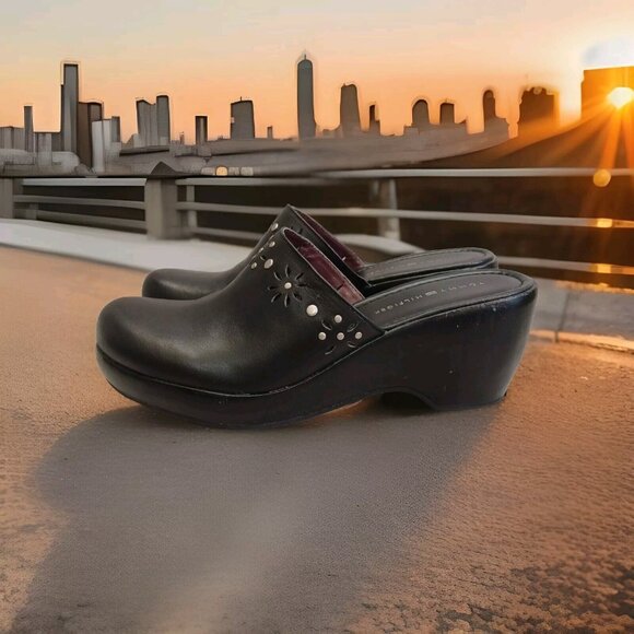 Tommy Hilfiger Shoes - ✅Tommy Hilfiger Black Studded Leather Mules Womens Size 8.5M slip On Clogs Heels